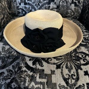Elegant Black and Tan Women's Hat